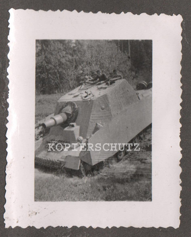 Panzer Fotos Sturmpanzer IV (Sd.Kfz. 166) BRUMMB