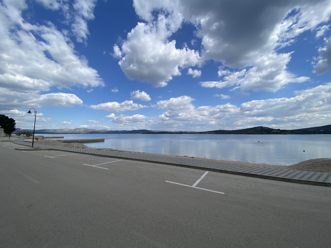 BEC1535A-3C93-4F6C-B8F3-CFA6E4AC6518