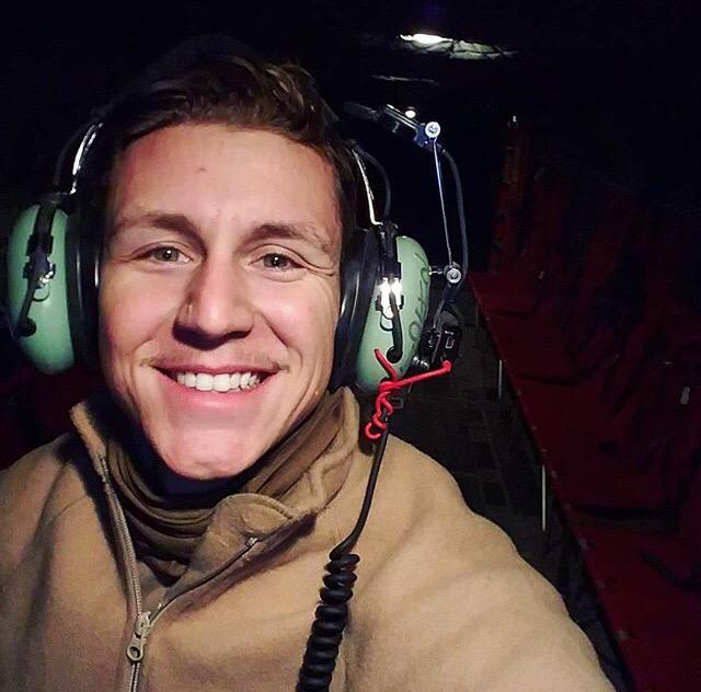 E8EE6583-164D-46DB-8F72-84FAD61FBC26