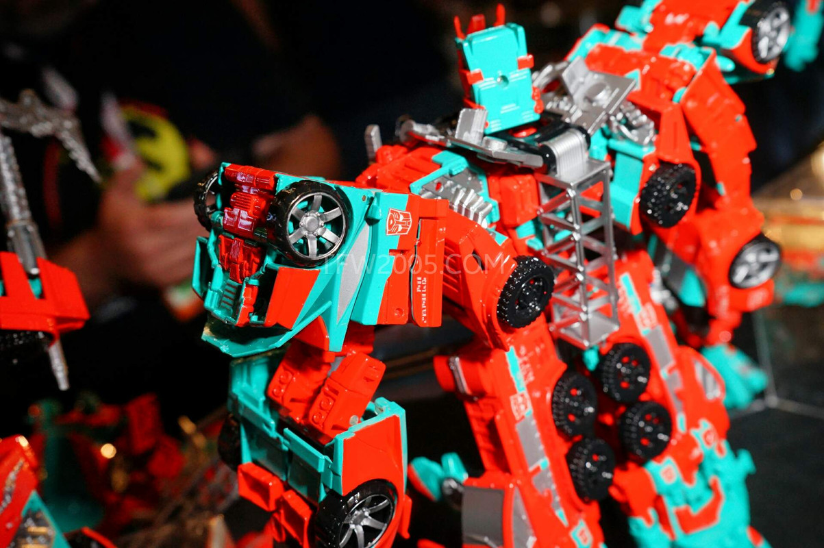 SDCC2015-Hasbro-Breakfast-Transformers-Combiner-