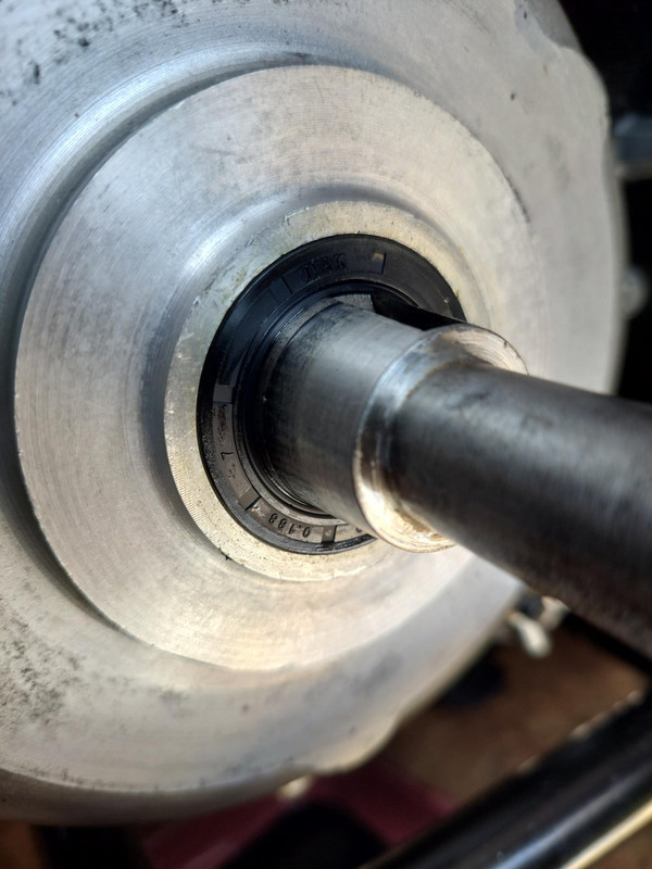 Change crankcase seal? What's the forum consensus?
