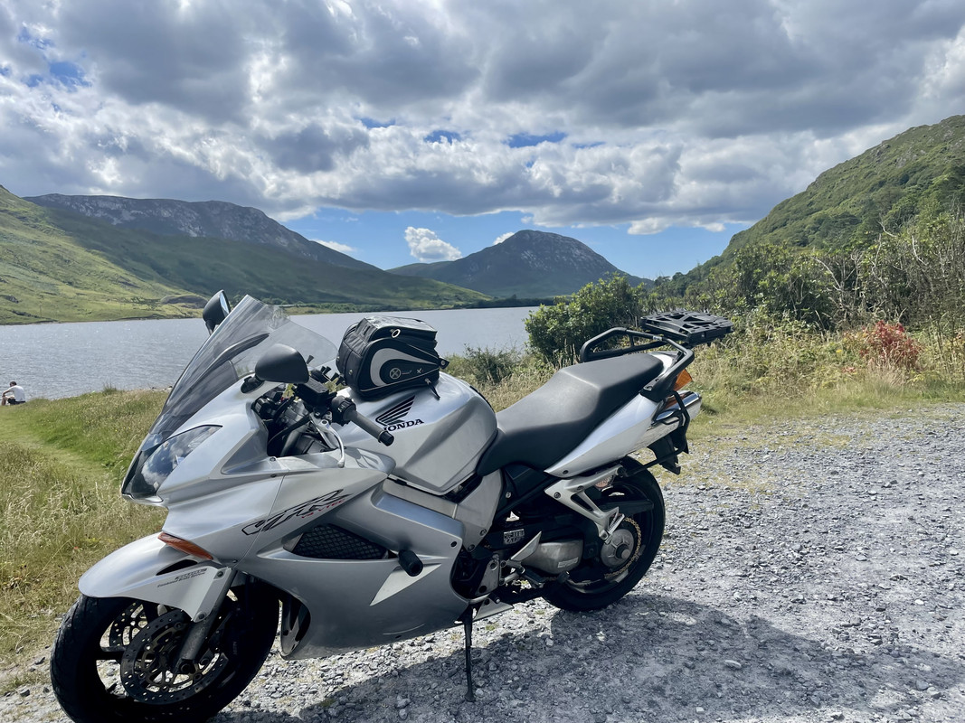 0FC85DBA-1E21-4410-9E7B-15C02661C695