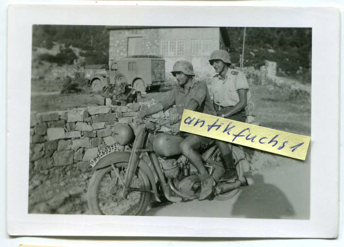 Soldaten des Südfront Sonderverband auf Krad-Motorrad WH-1269373 im 2.WK