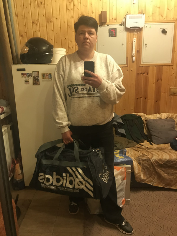 33126747-FF5D-4234-8FED-6F857F2B11CB