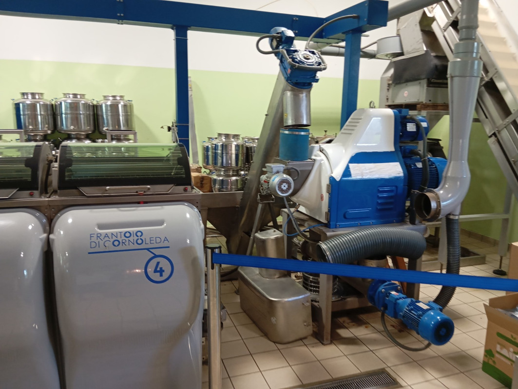 aa0de87f-7abe-491c-b4ed-b60730f903a1