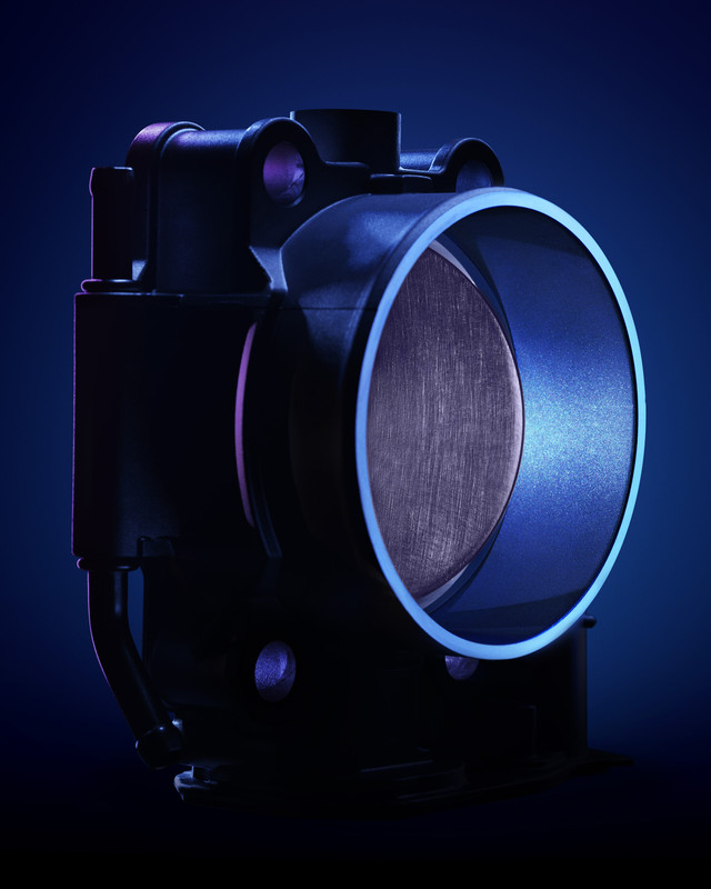 Jaguar_V8_Engine_Throttle_Body_4x5_111022