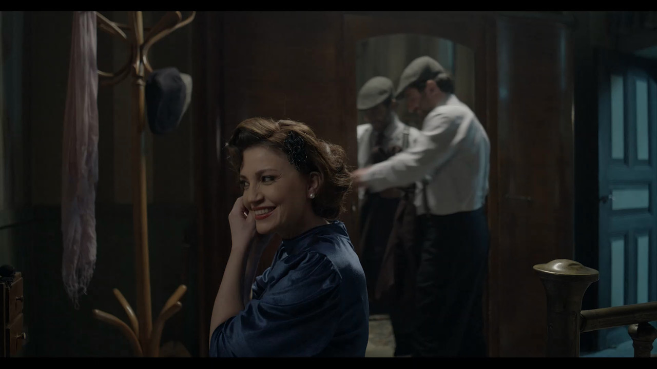 Jawqat.Aziza.S01E25.1080p.SHAHID.WEB-DL.AAC2.0.H.264.mkv_snapshot_26.18.033