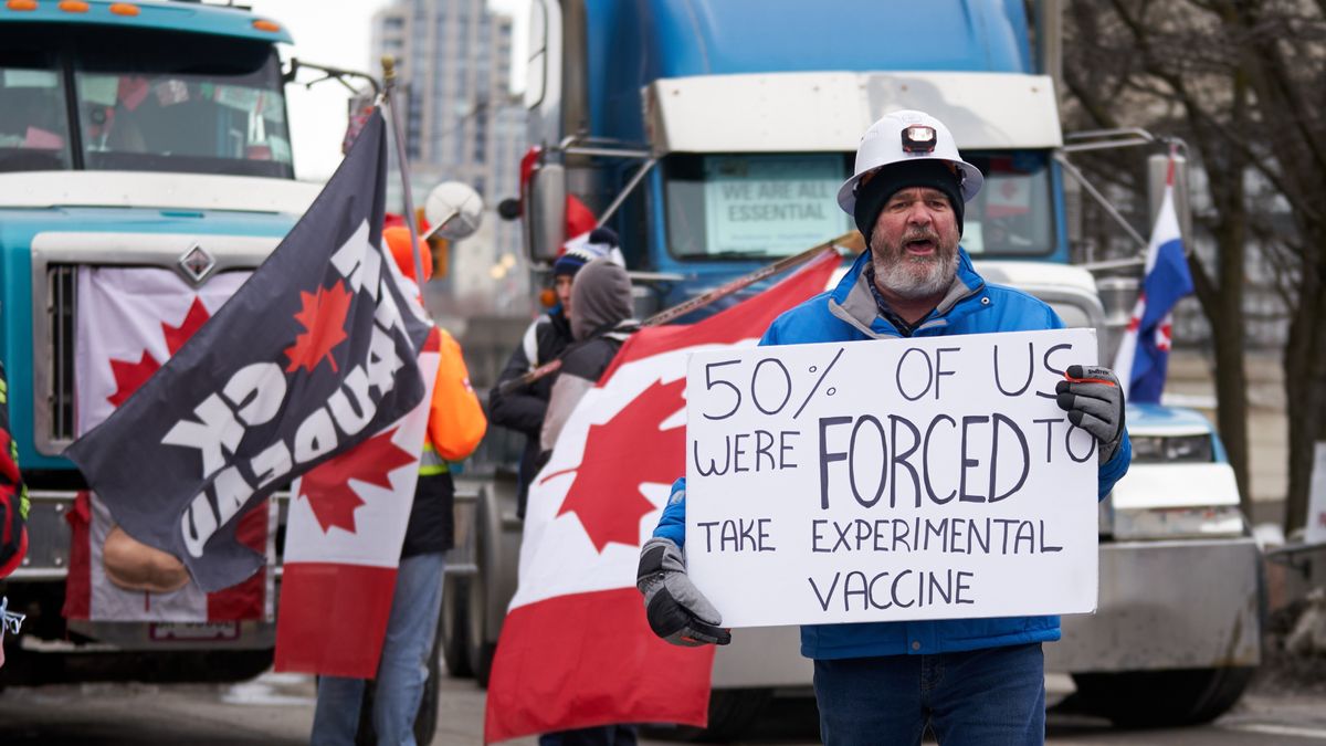 Protestas en Canadá obligan a Ontario a ponerle fin al pase sanitario de COVID-19