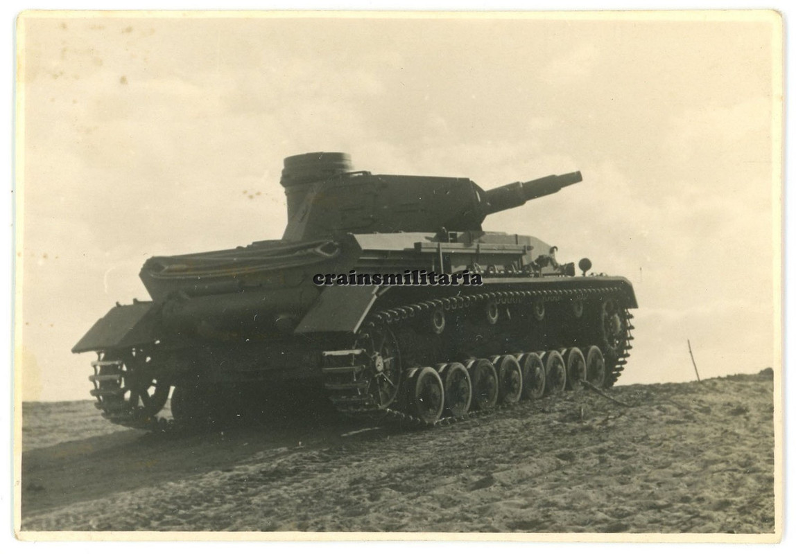 Orig. Foto Panzer IV Tank bei Manöver (2)