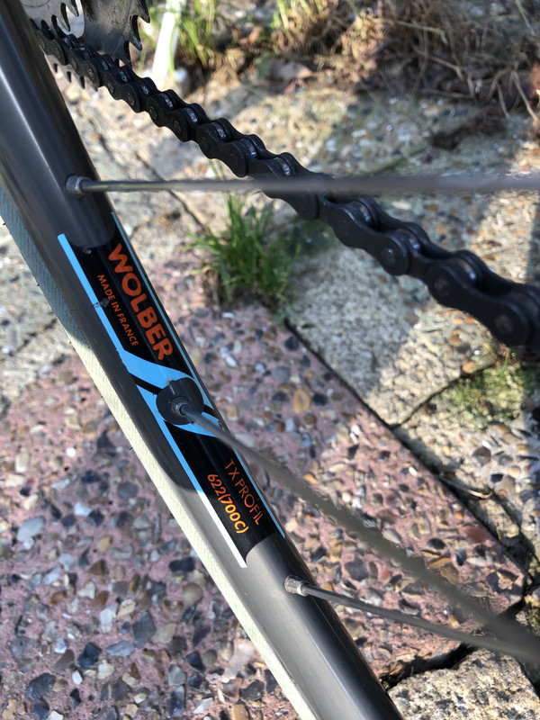 37B18239-D2C8-4201-83A1-E36AE7029792