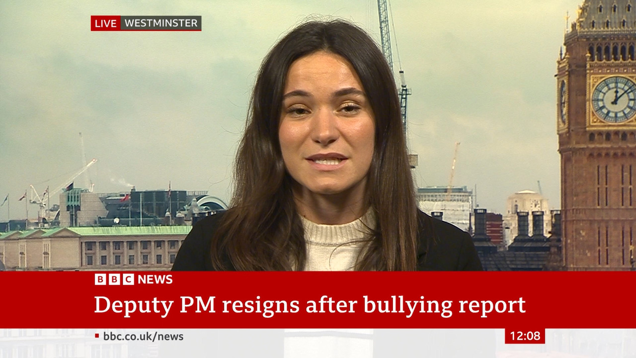 04.21 - 12.00.00 - BBC News. The latest news from the BBC. [S]..ts_snapshot_00.09.15.860