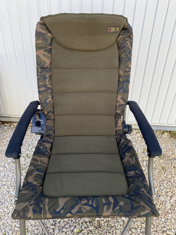 D8C82B45-AE8A-4A68-B9E1-162EFDE23562