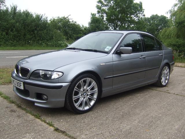 21-07-2013-14-24-bmw-3-series-saloon-330i-sport-