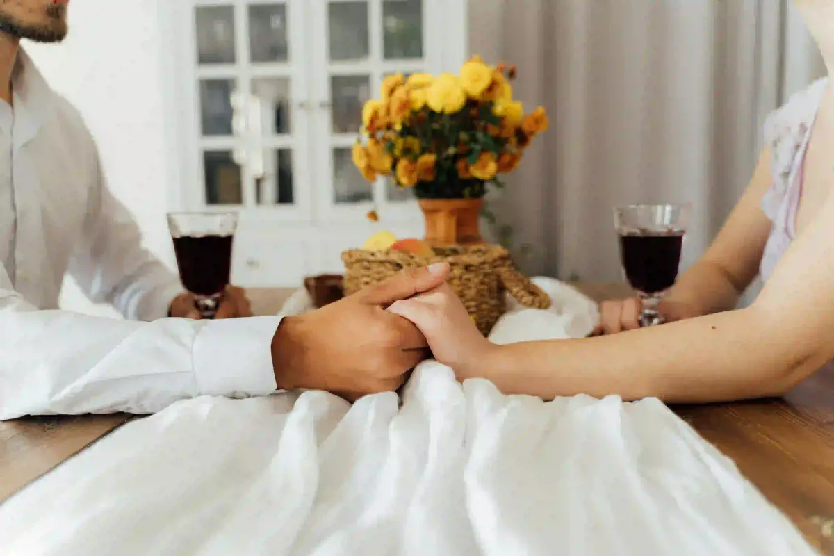 Couple Rescue Trip Shadow Forehead Kiss