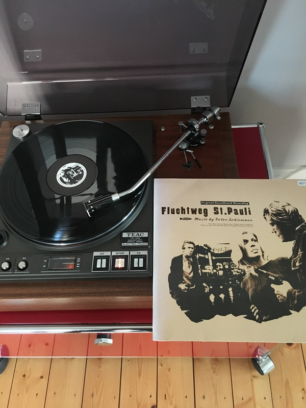 7E26497E-6124-4338-8A3D-20AFDEDED695