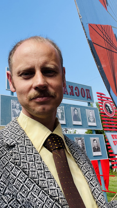 DB281B77-5FB3-4EDE-B381-D7B483AF1F76