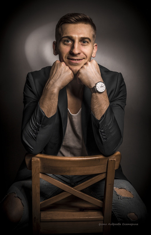 4C693737-463D-44F4-B1F4-6058A58A4A2A