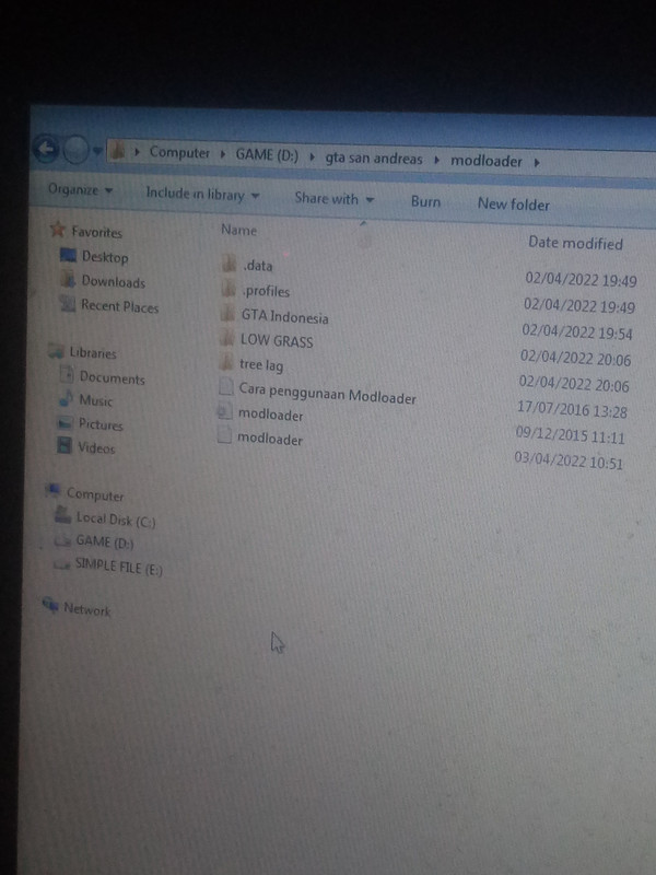 Folder-luar.jpg