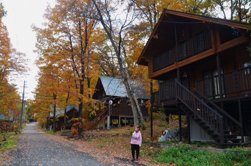 Cabañas y templo en Shirakawa-14-11-2024 - Japón y sus Pueblos-2024 (2)