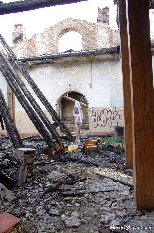 MarvelCharm_Nicolette-Ruins-111