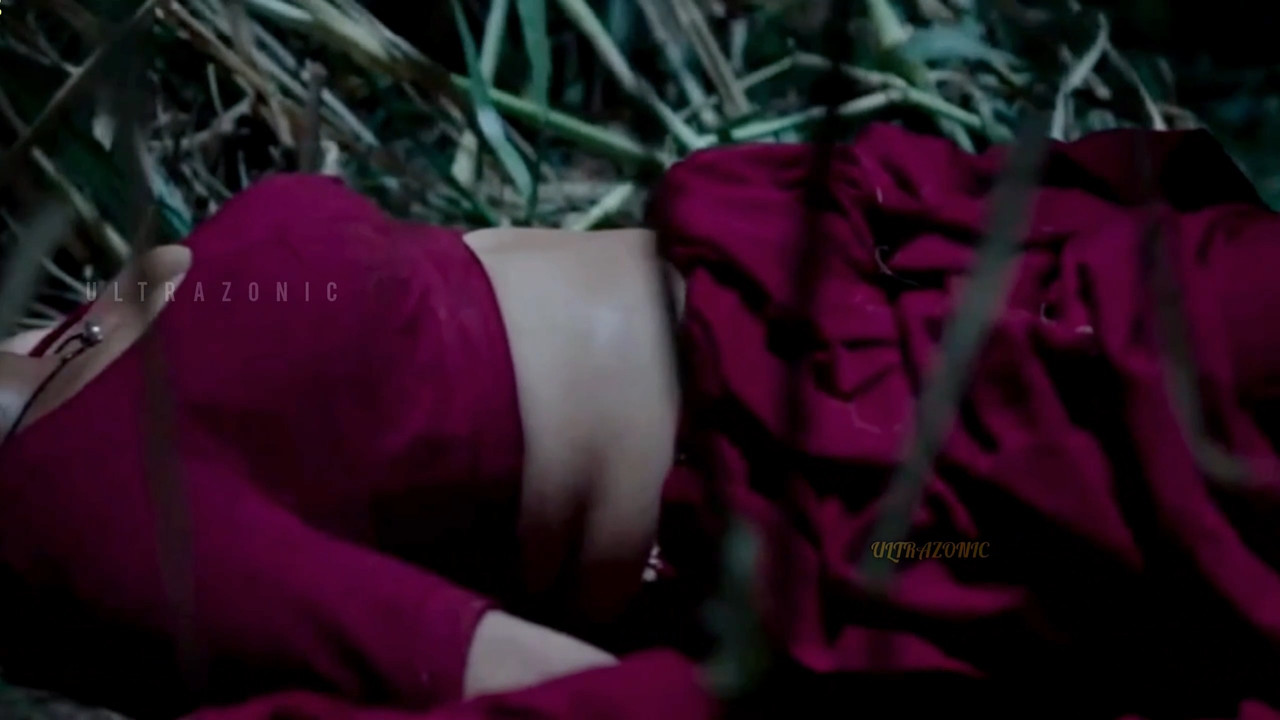 [Image: Swasika-Hot-Steamy-Sizzling-Scene-mp4-sn...03-703.jpg]