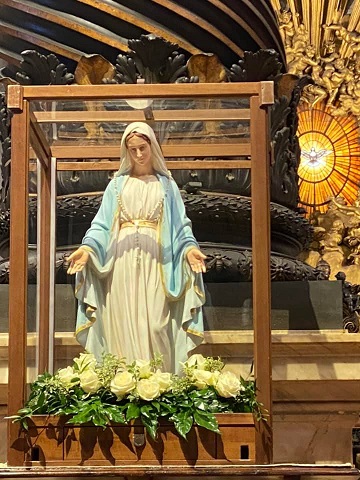 Madonna-della-medaglia-miracolosa dans Coronavirus