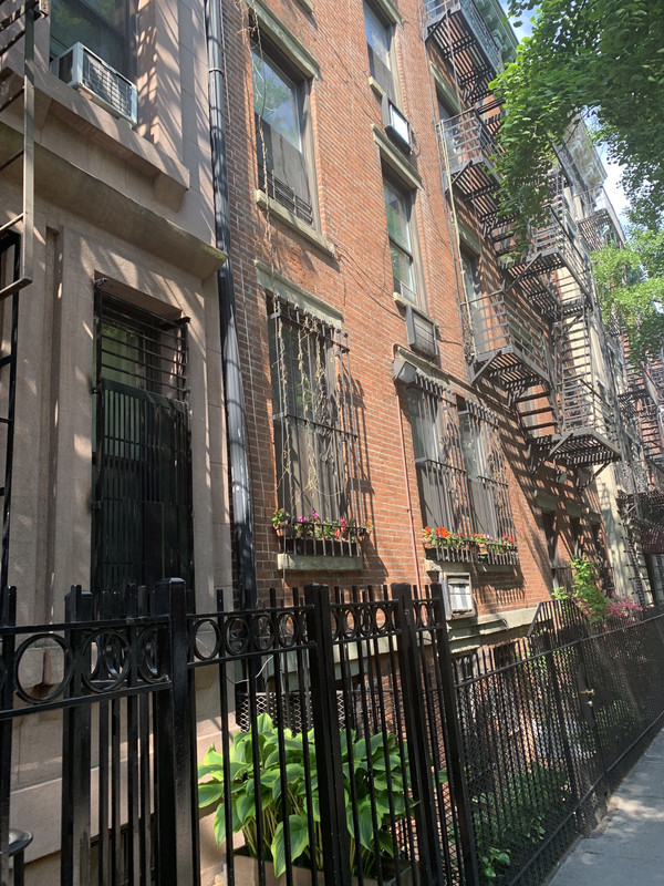 5E15857D-55C1-44AC-AEDB-32739E0F985F