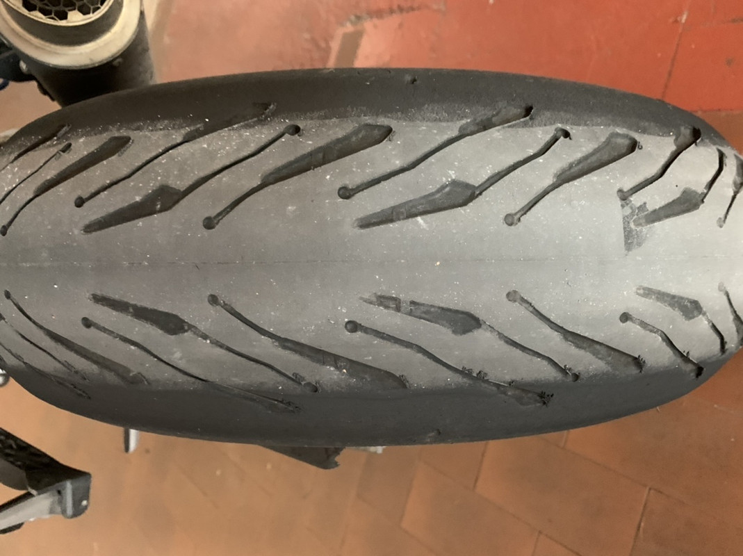 0E58EF97-13A6-4893-8600-CFD54385B898