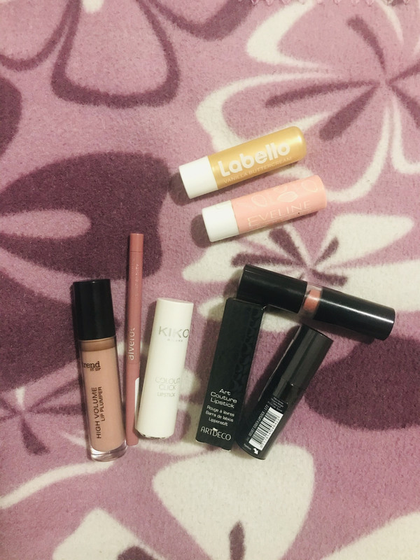 7614E720-F192-4228-ACAA-68B90DDF13CA