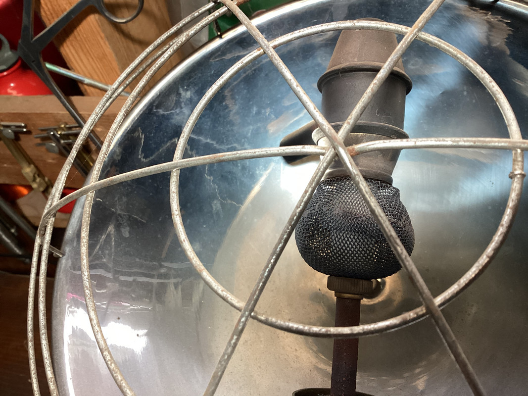 6472B131-92AA-4E28-91E1-E4D106812101