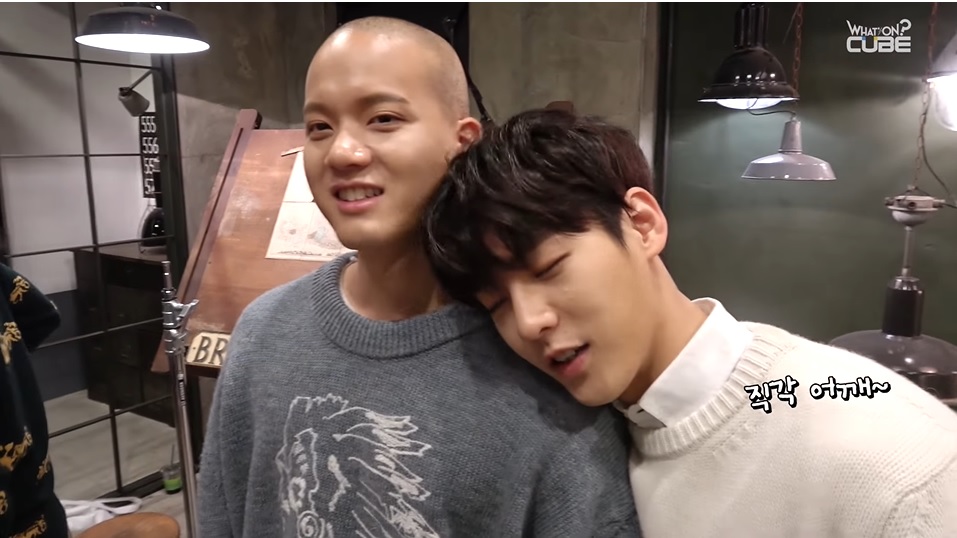Peniel's shoulders are so comfortable