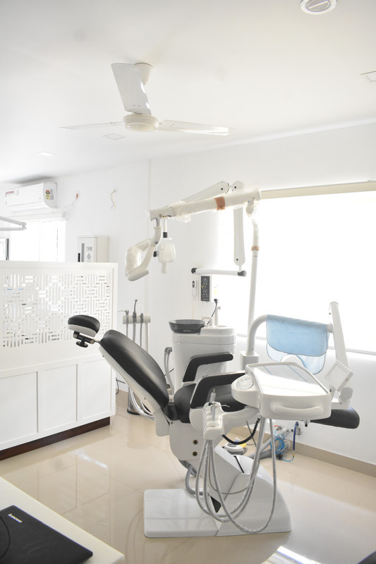 Ergonomic Dental Unit