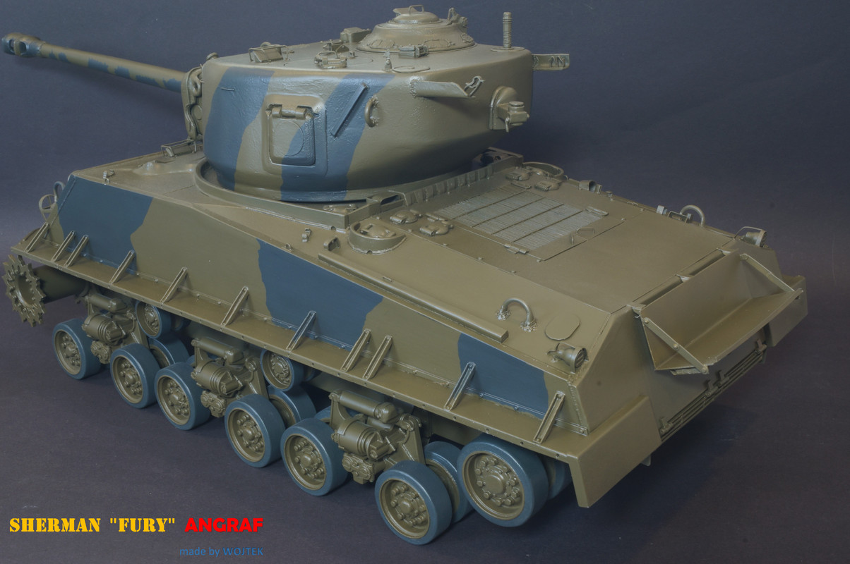 M4A3E8 SHERMAN  FURY 186