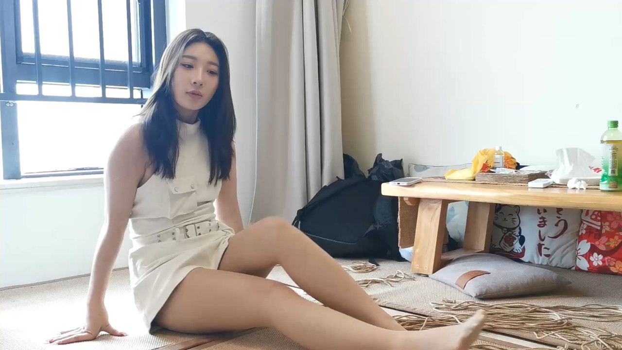 奥特曼 工作室新来的模特.mp4_20230916_185302.295