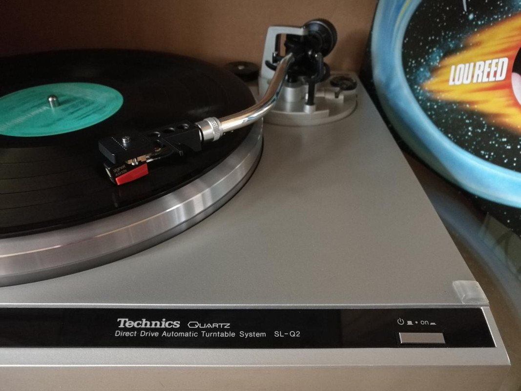 [Bild: Technics-SL-Q2-Neu-silber-b.jpg]