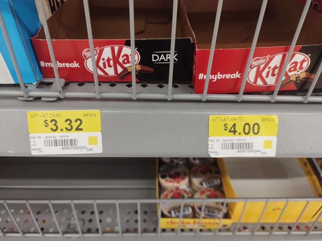 Kit Kat Dark y Kit Kat White en 3.32 y 4 pesos Walmart Deportiva Villahermosa, Tabasco (promonovela) 
