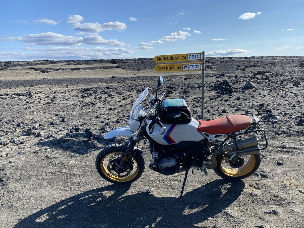 0B912AC1-A980-4217-95DC-4B47366AB78E