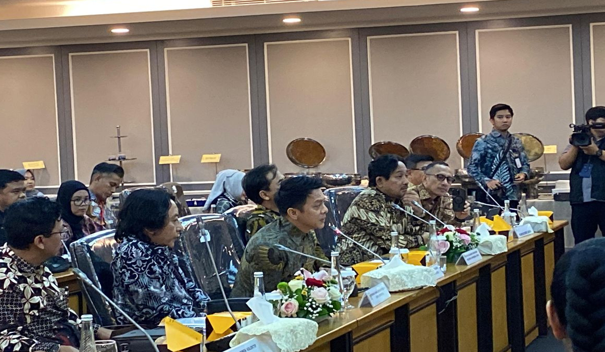 Ariel NOAH Heboh di DPR Gara-Gara Lagu Tabola Bale Mendadak Disomasi