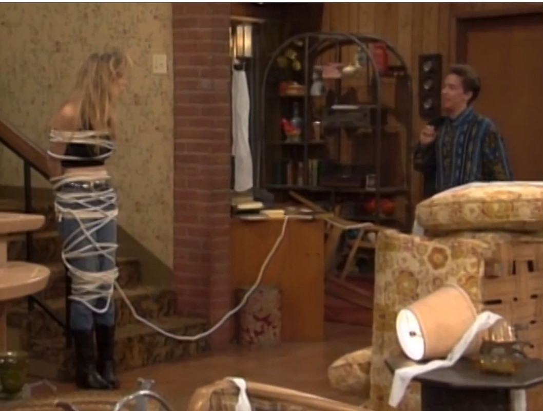 Kelly Bundy Tied Up-0