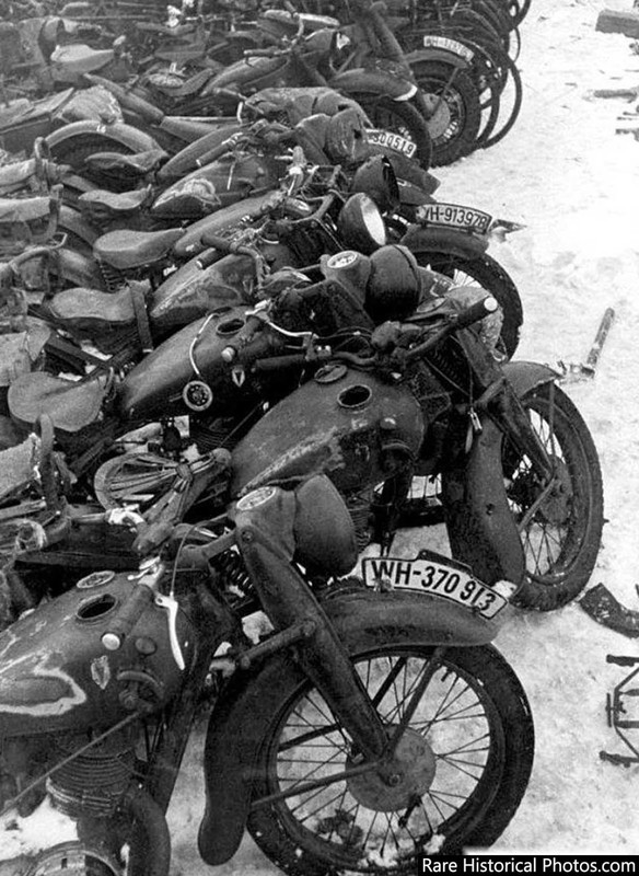 German_at_Stalingrad_defeated (3)