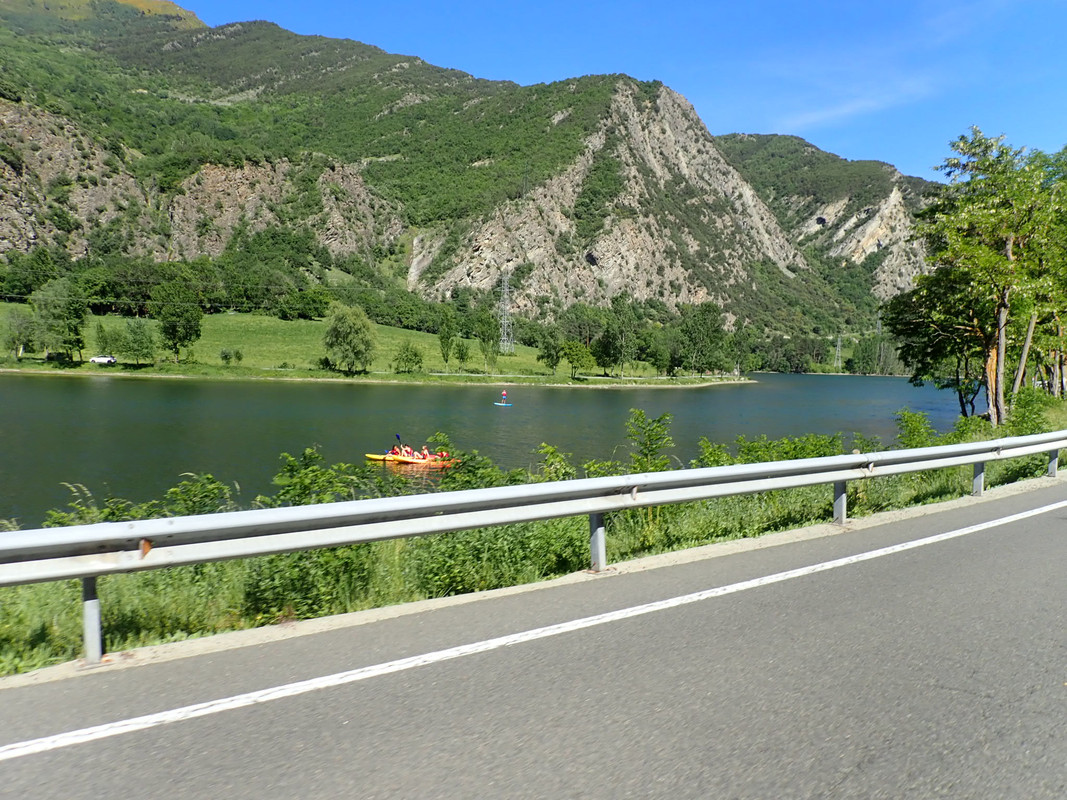 A9E1A45D-5933-49C6-8A1D-BD66BACEC703