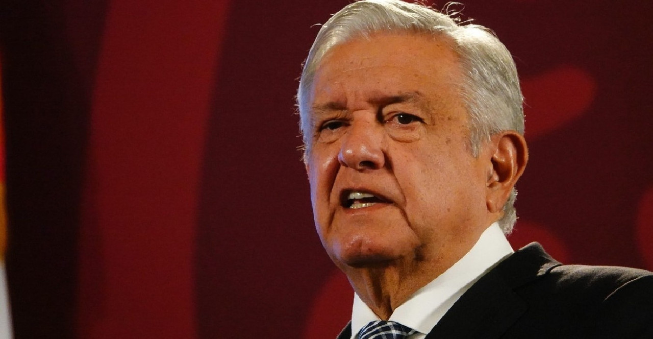 Nada robar y robar: AMLO arremete contra los “líderes charros”