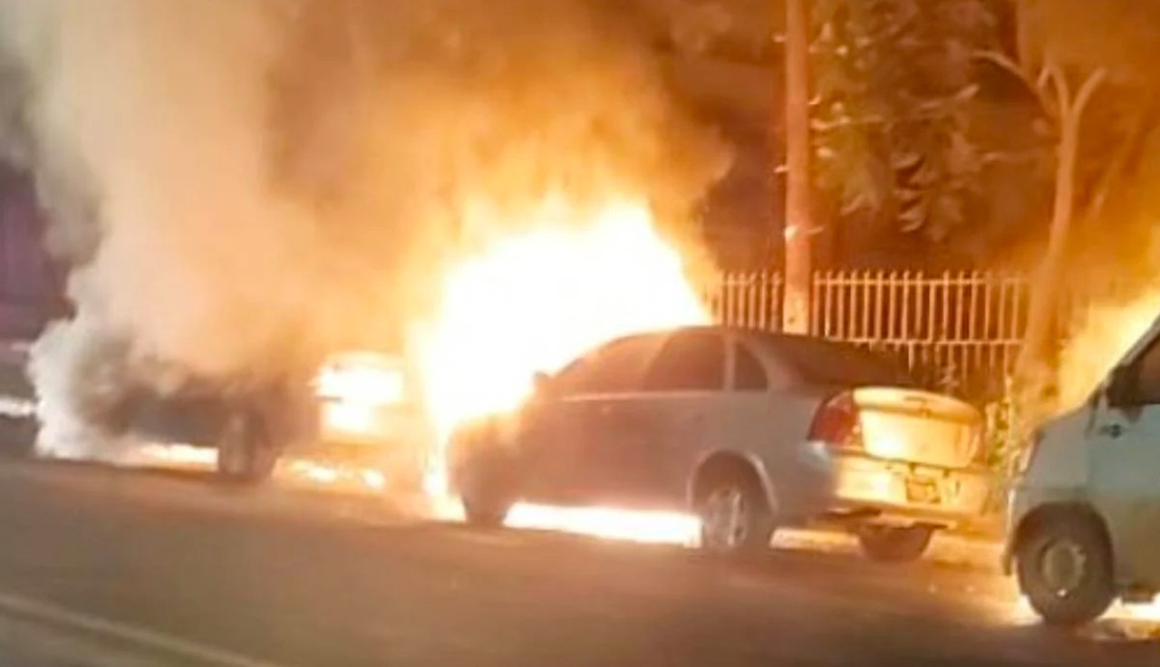 CJNG deja ola de violencia en Colima; queman autos tras captura de “La Vaca”