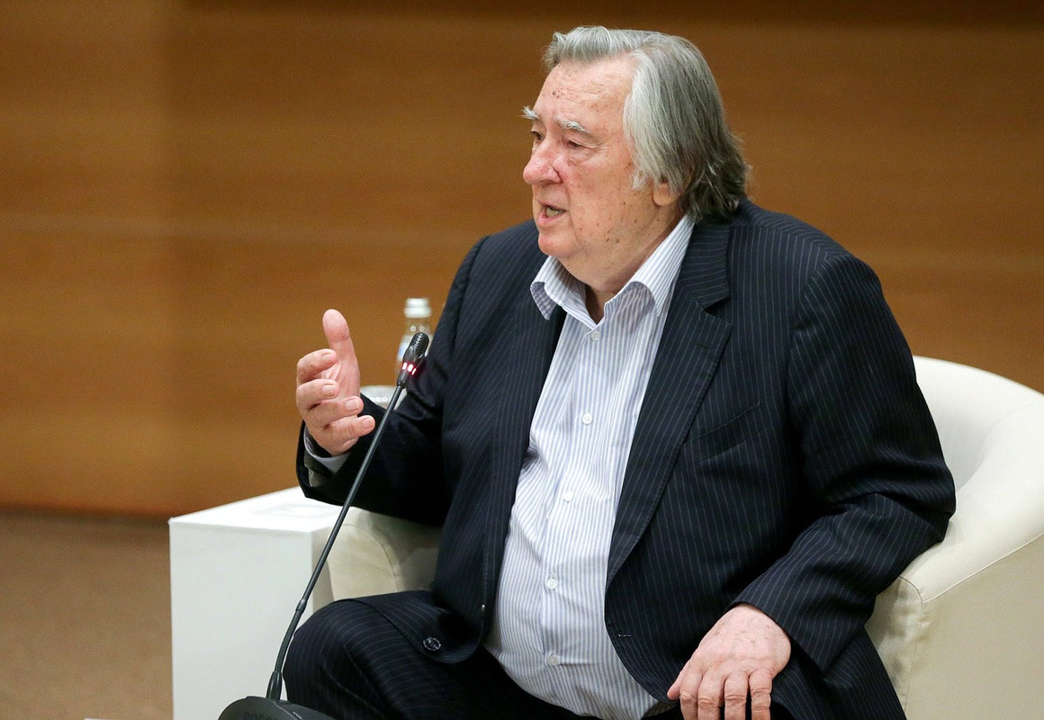 QUEDvznvAq1b6DG5CRhQyOTlc0myKyui