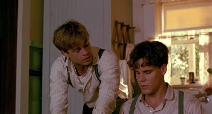 In-mezzo-scorre-il-fiume-1992-BRRip-1.pn