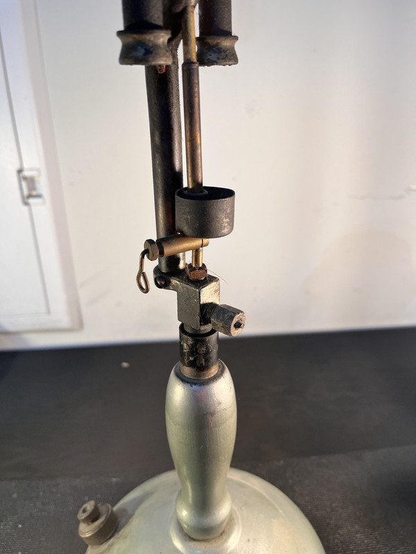 F1E9F71C-2A7E-4A9A-A961-AFD4D9227B2E