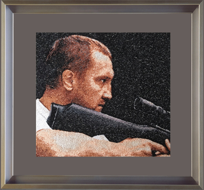 вышивка в рамке