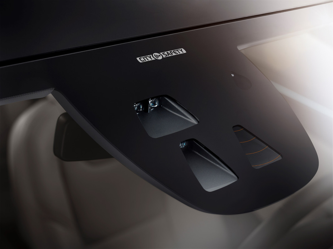 42340_The_all-new_Volvo_V40(1)