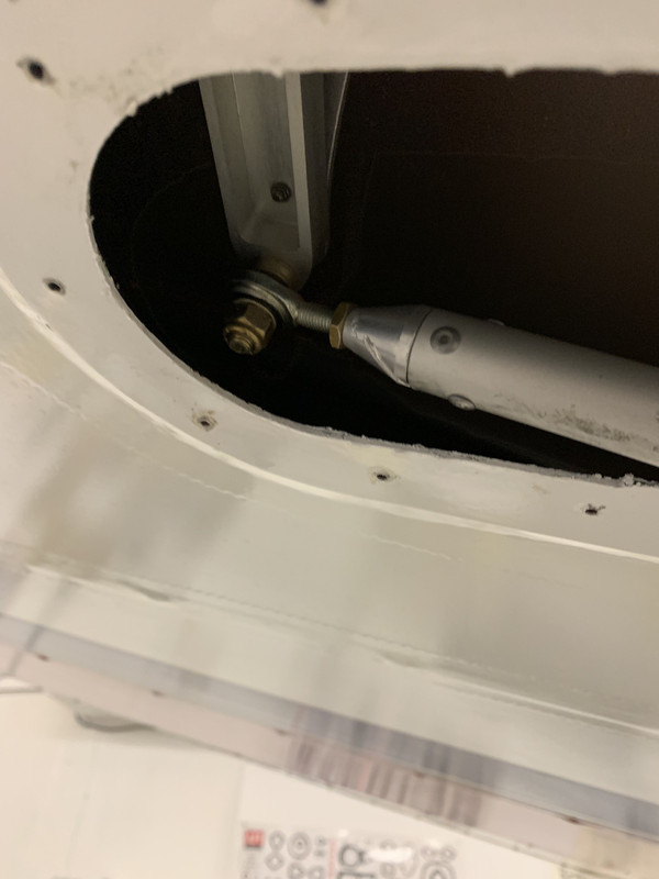 B81CBD5C-2FB6-42BD-872F-55EAE2DFB3AA