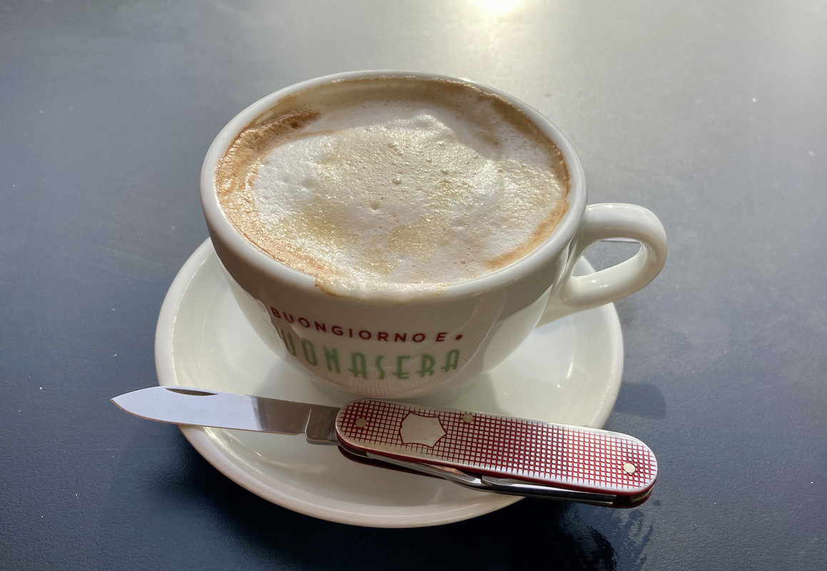 DDF0DC2C-E2E3-4F4E-BEEE-F1E971F680A0